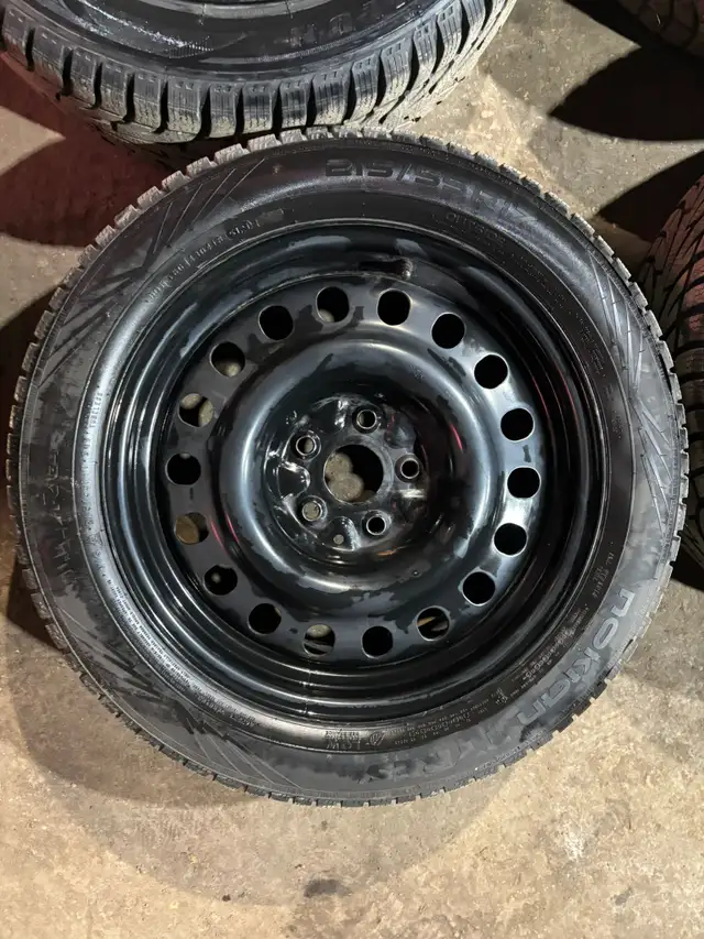 215 55 17 TOYOTA WINTER RIMS AND TIRES - CAMRY, LEXUS ES, ETC in Tires & Rims in Kitchener / Waterloo - Image 4