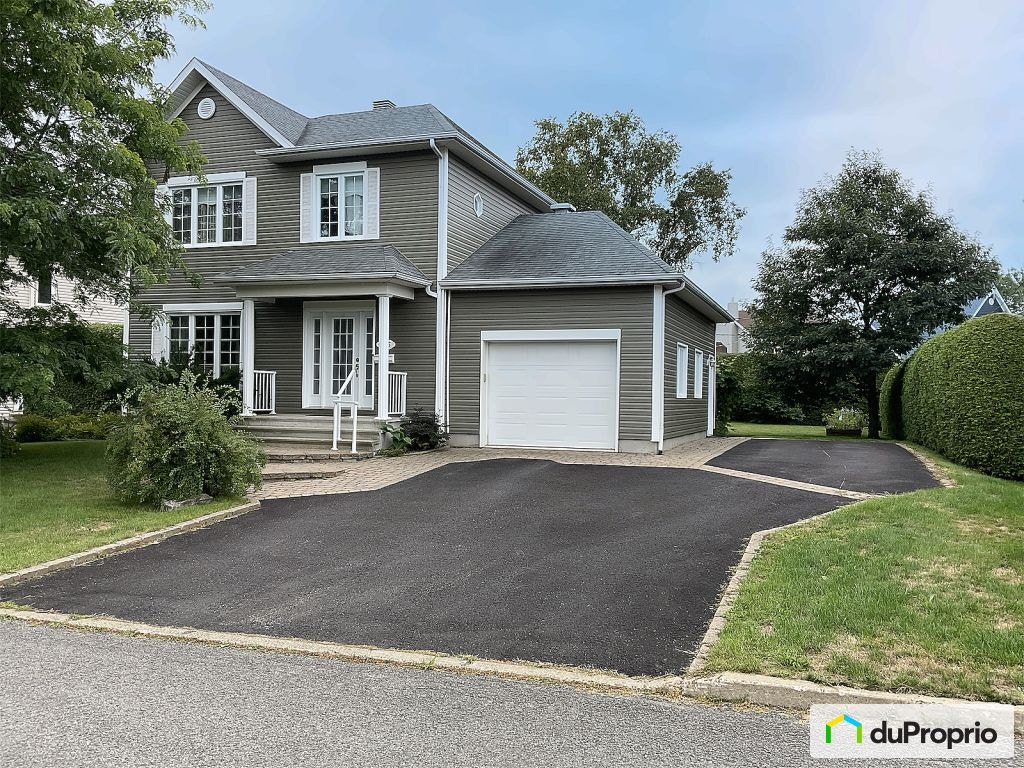 $675,000 - 2 Storey for sale in St-Nicolas — photo 1