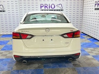 Certified Rear-View Camera Parking Sensors Sun Roof Push Start Leather Seats Heated Seats Heated Ste... (image 3)