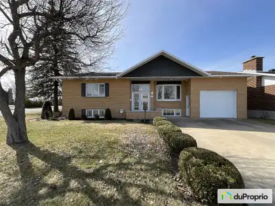 Maison unifamiliale avec solarium donnant vue sur la rivière Saint-Maurice. Bien située, à 6-7 minut...
