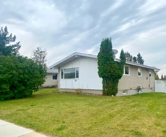 3 Bedroom Full House - Great Location!
