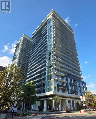 Experience stylish urban living in the heart of Mississauga at the sought-after Daniels Limelight lu...