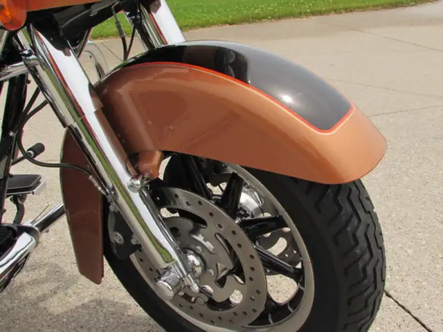 2008 Harley-Davidson FLTR Road Glide Low 49,000 KM Heated Grips, in Powerboats & Motorboats in Leamington - Image 12