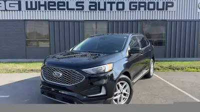 Listed here is the 2023 Ford Edge, SEL, AWD. This vehicle is powered by a 2.0L Turbo 4CYL engine. Th...