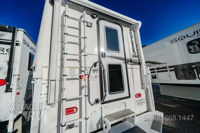 2027 Northern Lite 10.2EX Dry Bath Limited Edition in Travel Trailers & Campers in Kelowna - Image 38