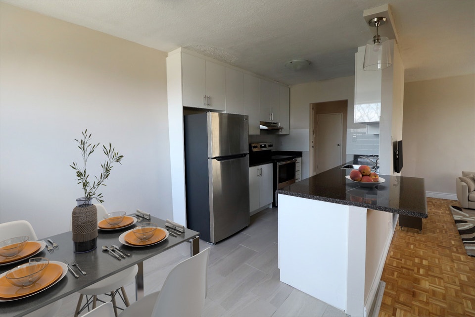 2 BEDROOM APARTMENTS AVAILABLE IN BURLINGTON 3