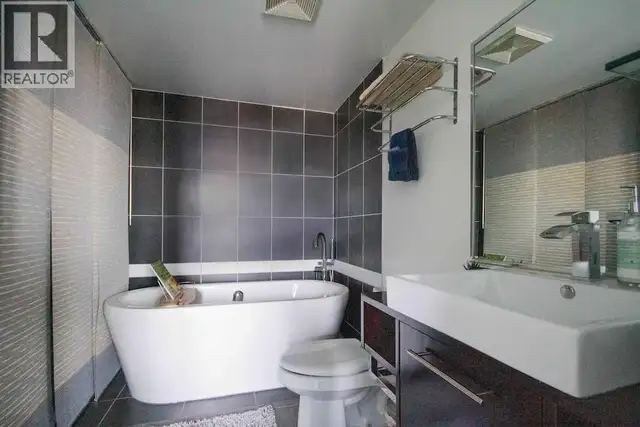 3505 188 KEEFER PLACE Vancouver, British Columbia in Condos for Sale in Vancouver - Image 25