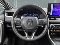 *Sunroof, Heated Steering Wheel, Power Liftgate, Heated Seats, Aluminum Wheels!* Radical design, ref... (image 8)