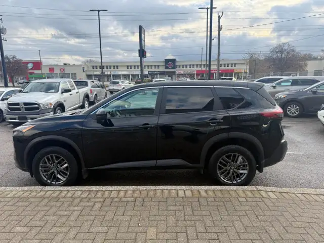 2023 Nissan Rogue in Cars & Trucks in Sarnia - Image 7