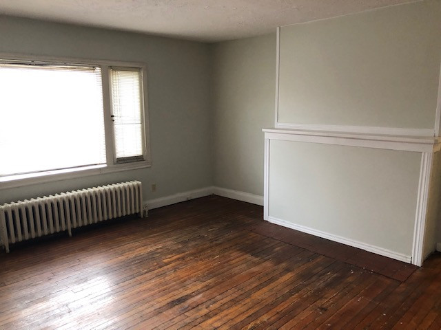 Main floor updated two bedroom centrally located! in Long Term Rentals in St. Catharines - Image 4