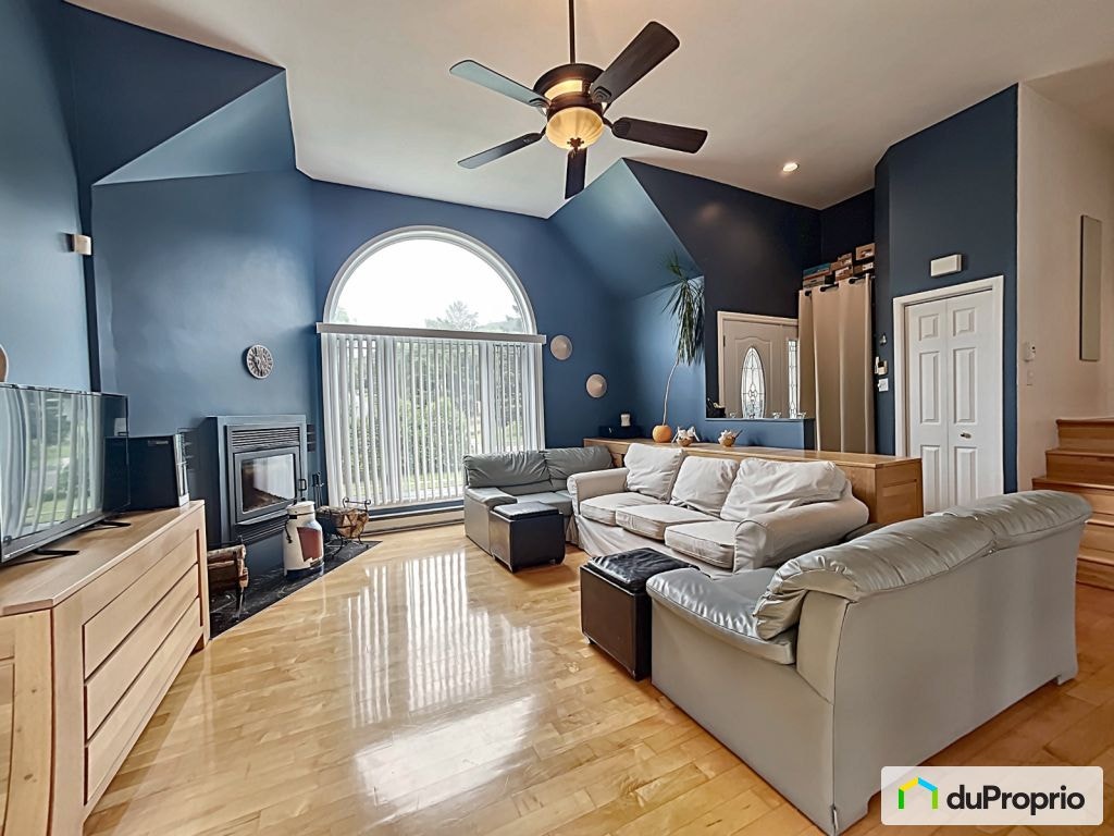 $598,000 - Split Level for sale in Bromont — photo 2