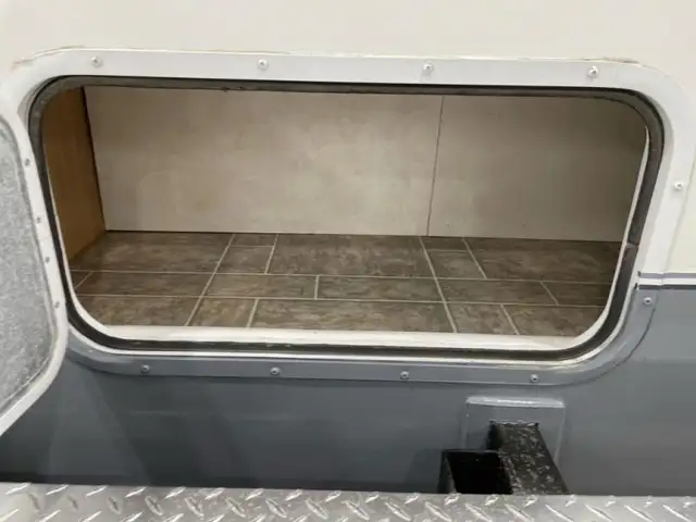 2003 Adventurer LP Class C Adventurer 22RB in RVs & Motorhomes in Edmonton - Image 26