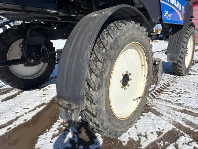 2013 New Holland Guardian SP.365F Sprayer 120 ft Boom #8984 AS in Heavy Equipment in Edmonton - Image 14