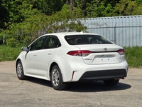 Heated Seats - Front-Wheel Drive for nimble handling - Adaptive Cruise Control for enhanced safety -... (image 7)
