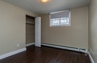 Comfortable 3-Bedroom Student Apartment at 24 Elm Street Available ASAP! Find your ideal student hou... (image 5)