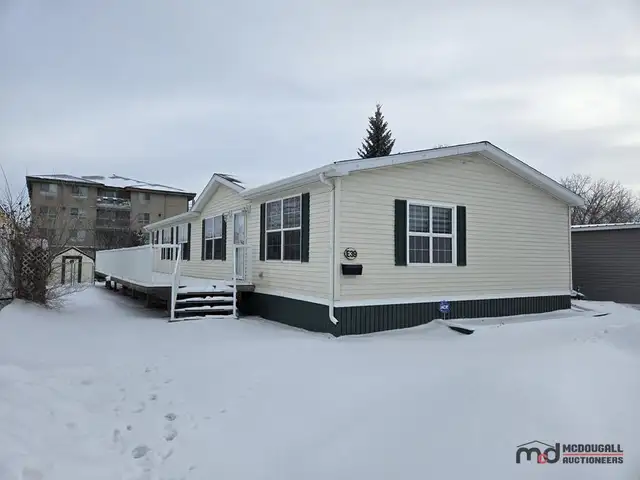 REAL ESTATE - Double Wide Manufactured Home - Regina, SK