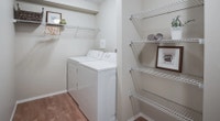 Broadstreet's Parkside Terrace offers 1, 2, and 3 bedroom pet friendly apartments for rent in the ch... (image 7)