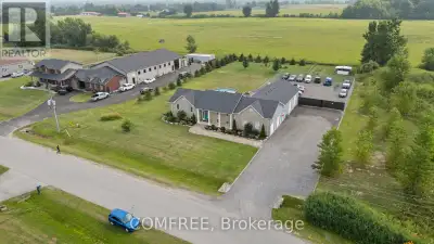 Versatile Commercial/Residential Opportunity - Live, Work & Thrive. Located on a quiet cul-de-sac on...