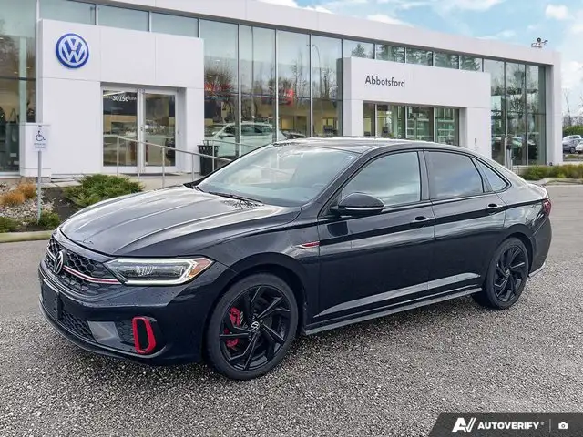 2023 Volkswagen Jetta GLI AUTOBAHN | Leather Seats in Cars & Trucks in Abbotsford - Image 2