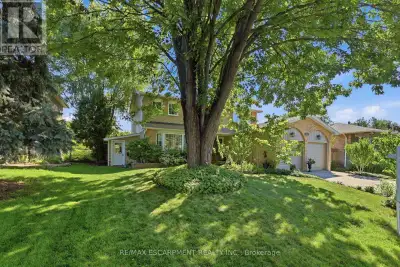 A rare find on one of Milton's most desirable tree-lined streets, 463 Gowland Crescent offers the sp...
