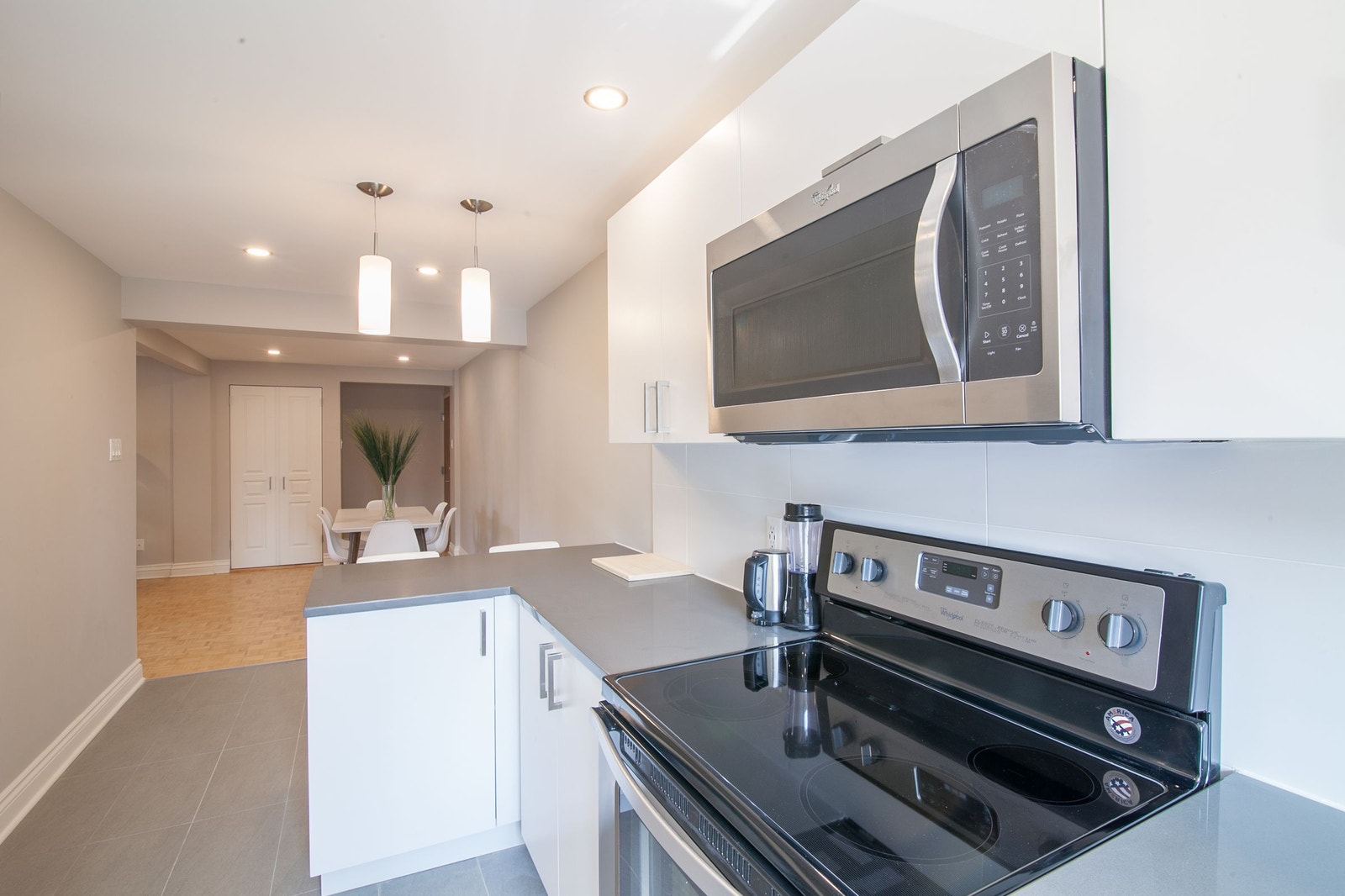 3421 Rue Drummond — photo 3
