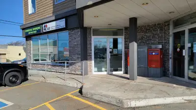 Local A1- 25 boul. Taché Ouest (route 132), Montmagny, G5V 2Z9 3020$ par mois de base + frais commun...