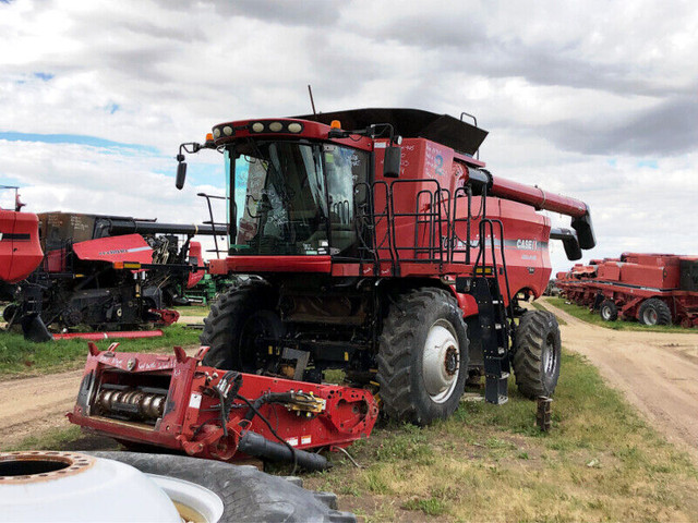 PARTING OUT: Case IH 7010 Combine (Parts/Salvage) in Other in Saskatoon