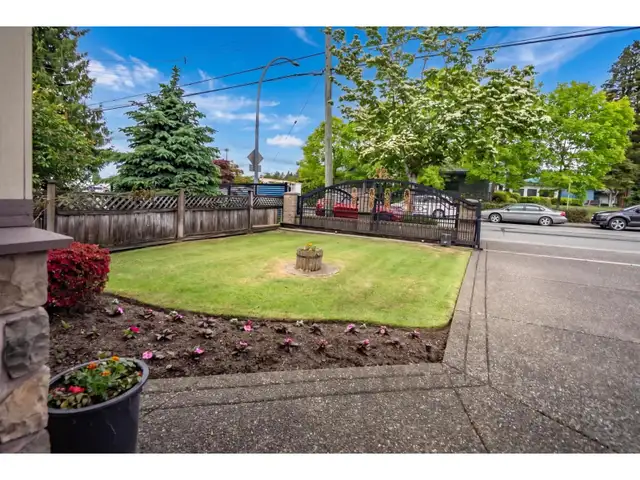 11632 82 AVENUE Delta, British Columbia in Houses for Sale in Richmond - Image 5