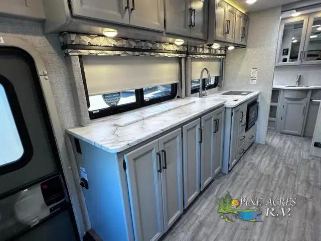 2024 Thor Motor Coach Gemini AWD 23TE Brand new ! Save Huge ! in RVs & Motorhomes in Moncton - Image 16
