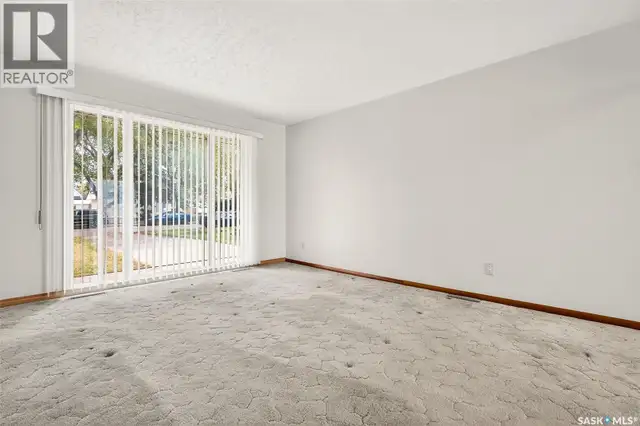 1322 7th AVENUE NW Moose Jaw, Saskatchewan in Houses for Sale in Moose Jaw - Image 4