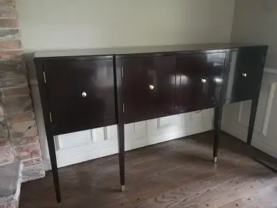 This is a large sideboard / hall table /console made in the USA by renowned manufacturer Counsell. T...