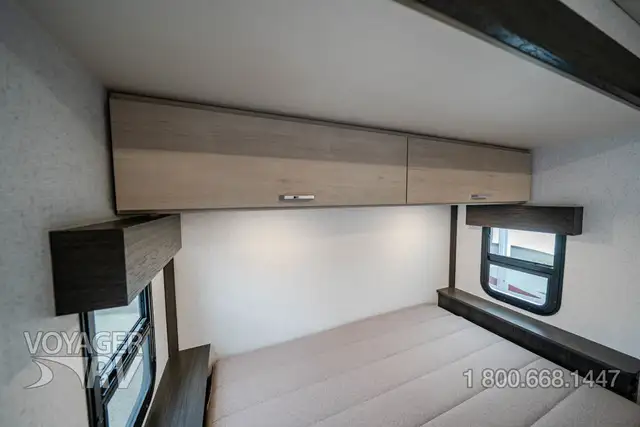 2027 Winnebago Sunflyer 22RS in Travel Trailers & Campers in Kelowna - Image 25