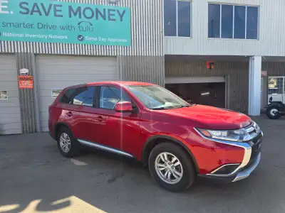 2018 Mitsubishi Outlander ES Low KM | Reliable | Family Ready! Looking for a dependable SUV that won...