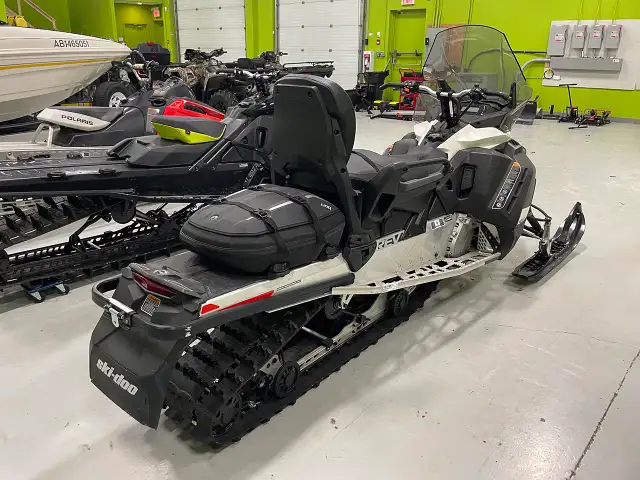2020 Ski-Doo Expedition Sport 900 ACE in Snowmobiles in Strathcona County - Image 6
