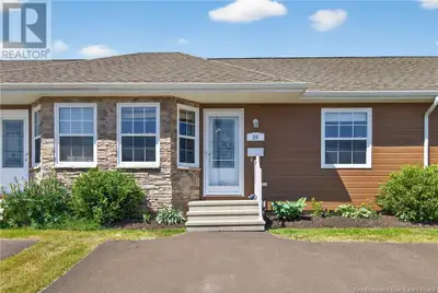 Charming Bungalow-Style Condo in the Heart of Dieppe! Welcome to 29 Aimea beautifully maintained, mo...