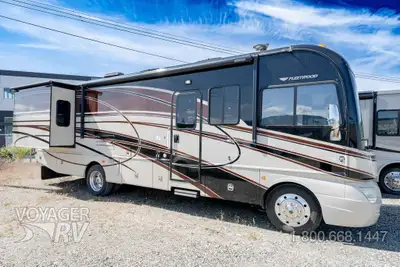 Located in Winfield, BC Call or Text 250-766-4607 Voyager RV Centre 1-800-668-1447 2014 Coach / 2013...