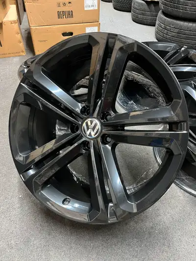 Beautiful set of VW Tiguan wheels in gloss black finish. Will fit other VW cars, please check fitmen...