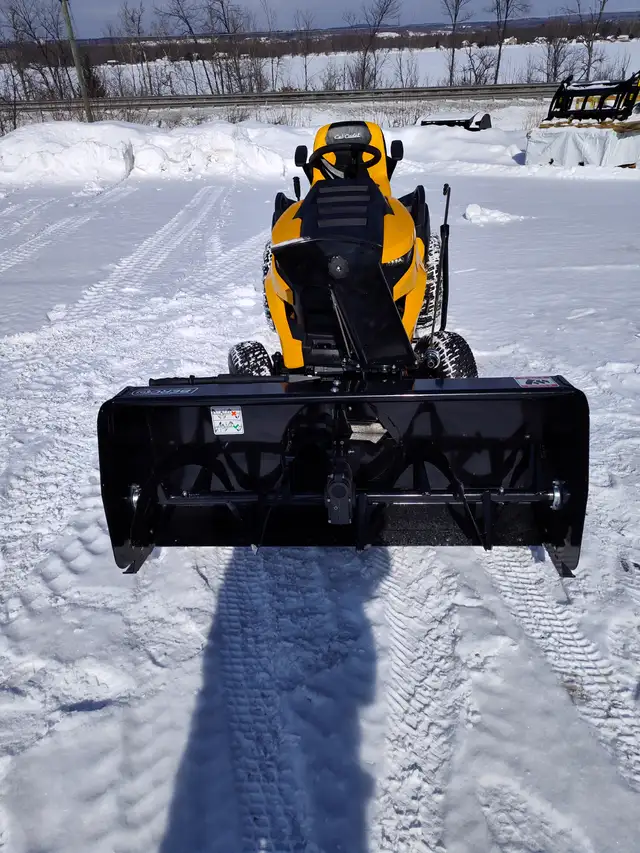 Cub Cadet — Tractor + Snowblower Package in Lawnmowers & Leaf Blowers in Ottawa - Image 4