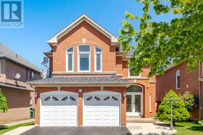 Welcome to 11 Barleyfield Rd, a beautifully upgraded detached home offering over 2,500 sq. ft. of th...