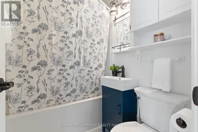 18 FLANDERS AVENUE St. Catharines (Carlton/Bunting), Ontario in Houses for Sale in St. Catharines - Image 19