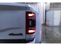 **ONE OWNER - ACCIDENT FREE** ORIGINAL FACTORY PRICE $100,030 212 KM This 2024 Ram 3500 4x4 Crew Cab... (image 8)