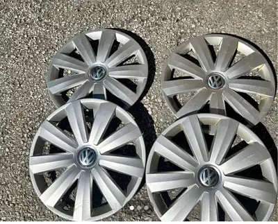 Vw silver hun caps 15 inch Four of them 50$