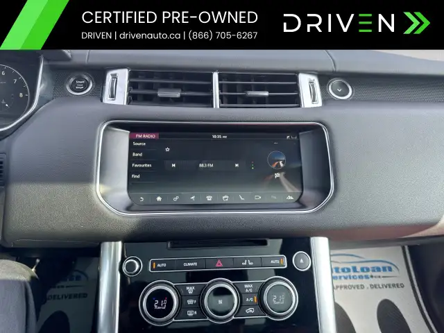 2017 Land Rover Range Rover Sport in Cars & Trucks in Markham / York Region - Image 17