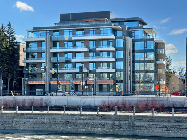 ECHO by Uniform Living - 2 Bedroom + Den  Penthouse Apartment fo in Long Term Rentals in Ottawa