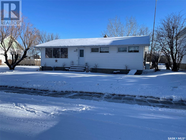121 2nd STREET E Lafleche, Saskatchewan in Houses for Sale in Moose Jaw