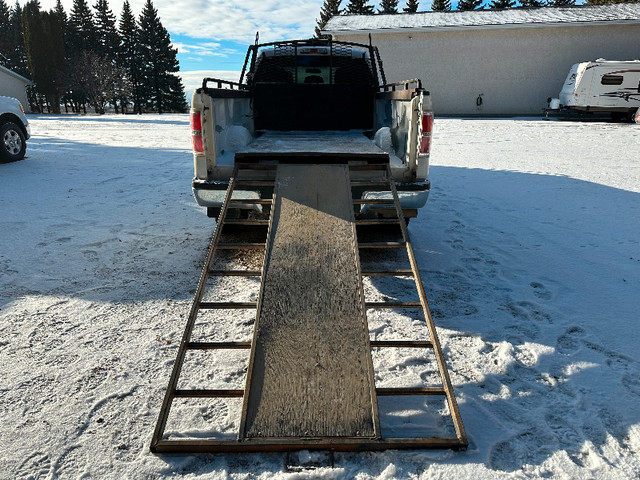 8 FT. SLIDE OUT RAMP WITH HEAD ACHE RACK AND RAILS in RV & Camper Parts & Accessories in Winnipeg