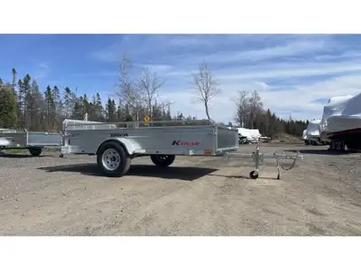 ESSIEU 3500LBSCAPACITÉ 2000LBSPANNEAU OUVRANT AVANTRAMPLE PLIANTELONGUEUR 123''LARGEUR 66''. Informa...