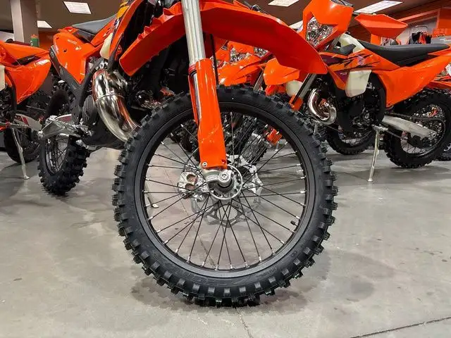 2026 KTM XC 250 in Dirt Bikes & Motocross in Calgary - Image 6