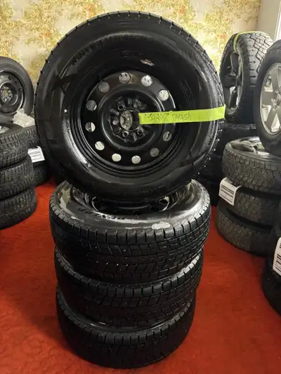 275-65-18 DUSURE ENTRE 11-12/32, ROUES ACIER NOIR 18 POUCES, DUNLOP WINTER MAXX VIENT D'UN F150 2017...