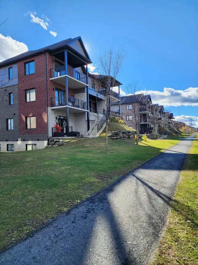 6 1/2 - Style condo à Rock-Forest in Long Term Rentals in Sherbrooke - Image 22